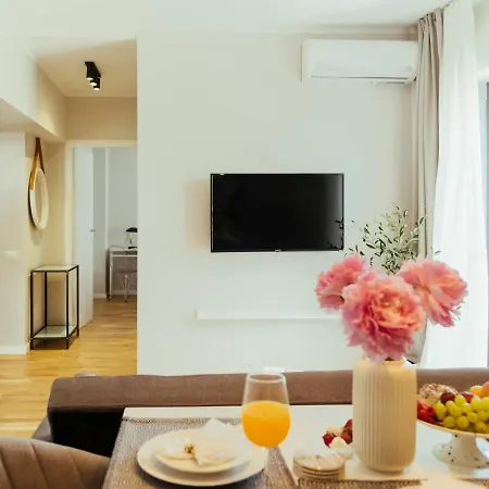 Superb View - Bright & Stylish - 2br * Bukurešť