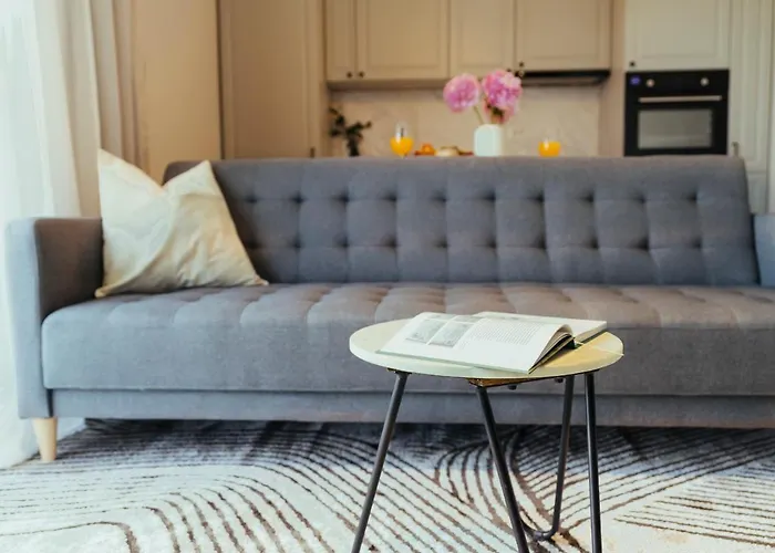 Superb View - Bright & Stylish - 2br Bukarest