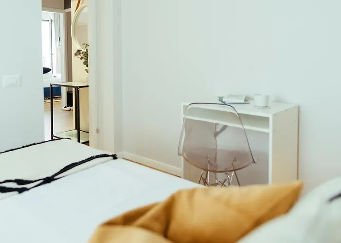 Апартаменти Superb View - Bright & Stylish - 2br