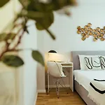 Superb View - Bright & Stylish - 2br Apartment