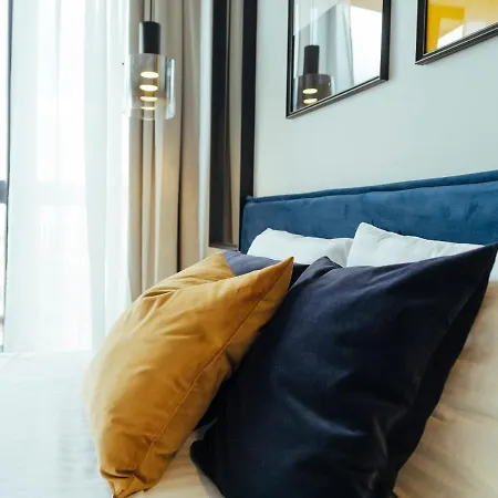 Superb View - Bright & Stylish - 2br Apartament Bukareszt